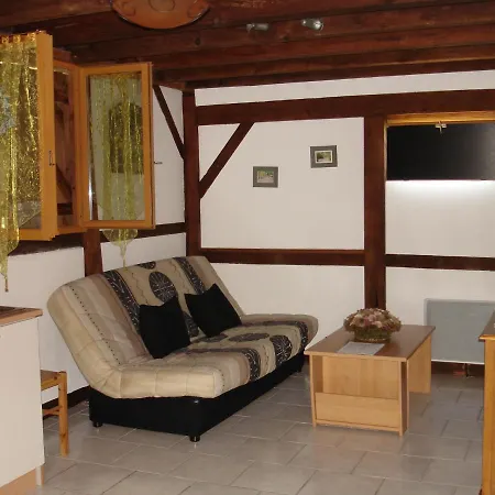 빌라 4 Couchages